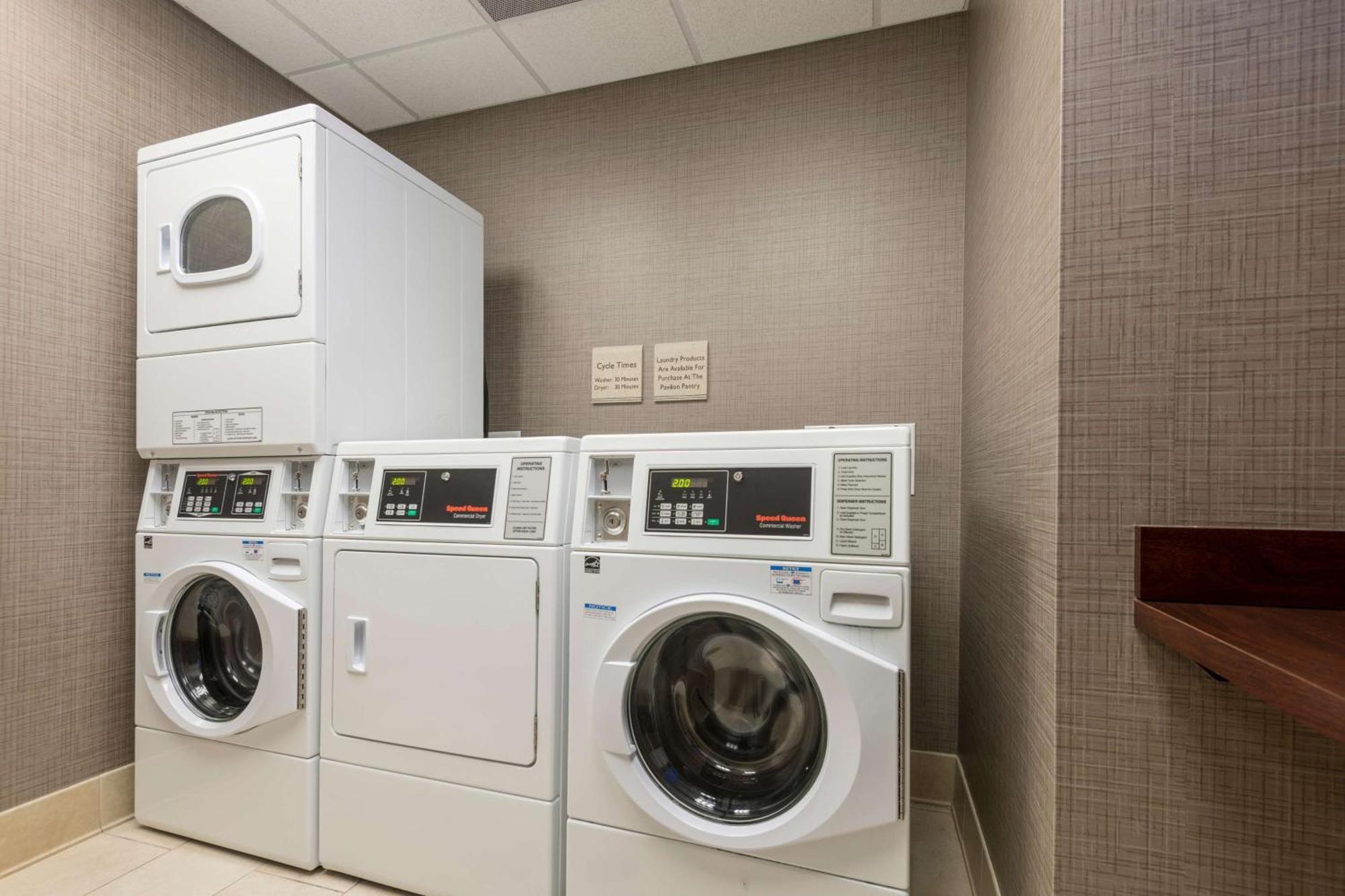 Hilton Garden Inn Silver Spring White Oak Dış mekan fotoğraf