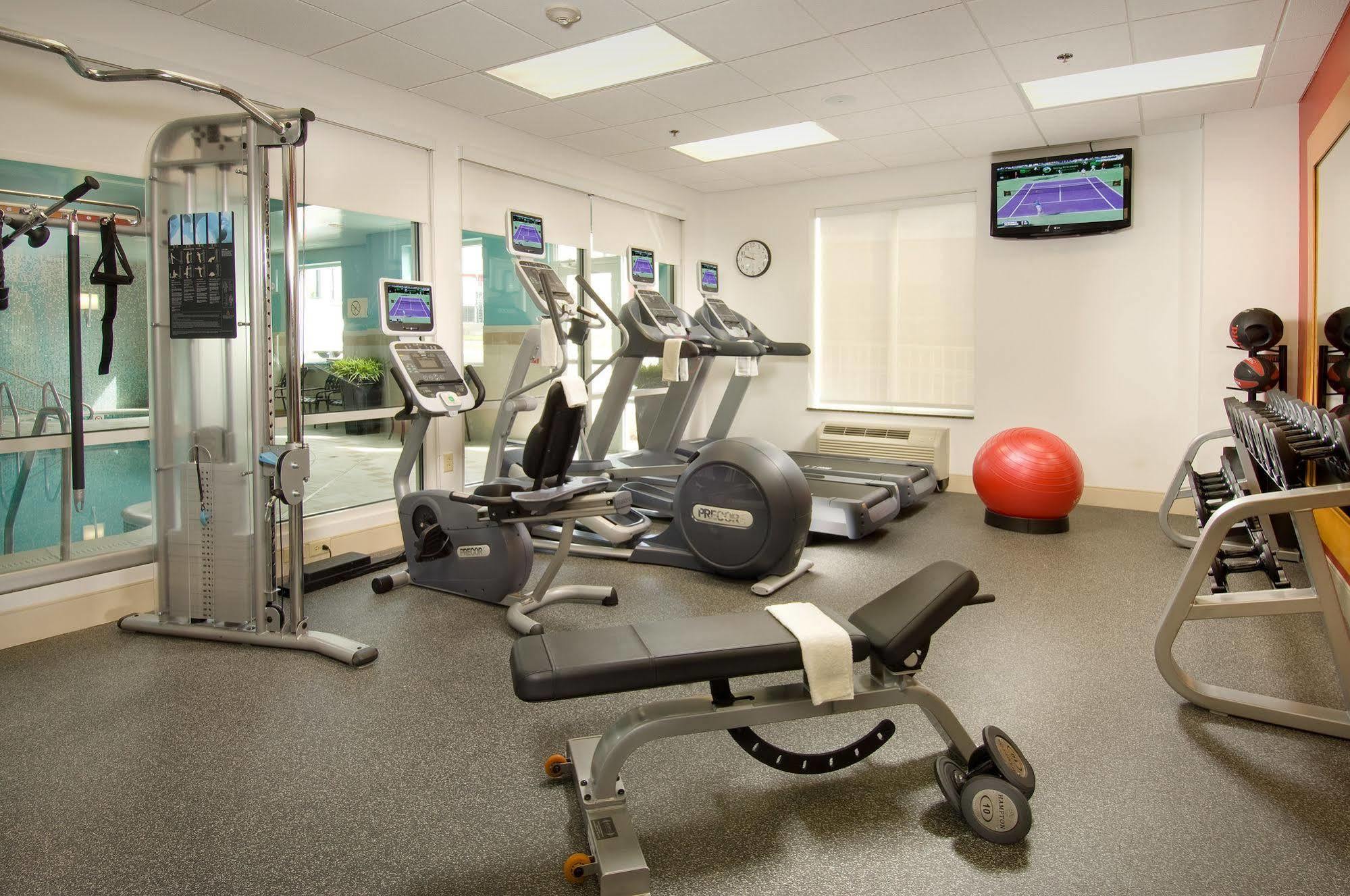 Hilton Garden Inn Silver Spring White Oak Dış mekan fotoğraf